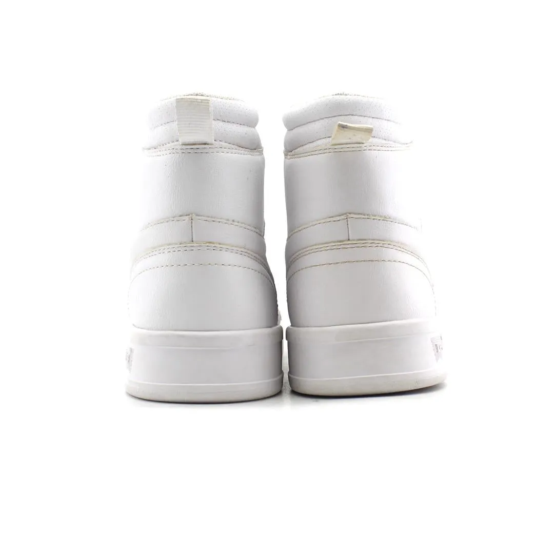 LEVI'S HI CANVAS